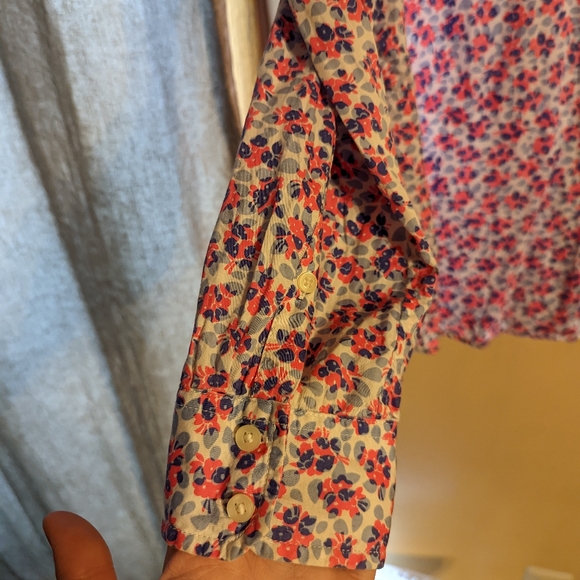 Gap Button-down - Picture 9 of 10